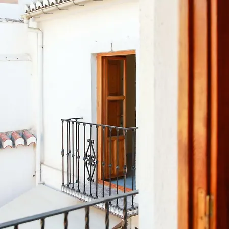 Alhacaba33 Bed & Breakfast Granada