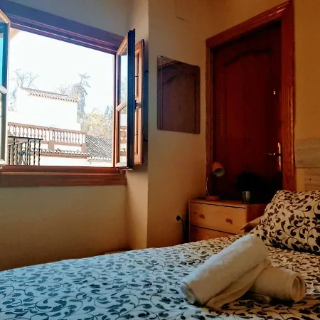 Bed & Breakfast Alhacaba33 Granada